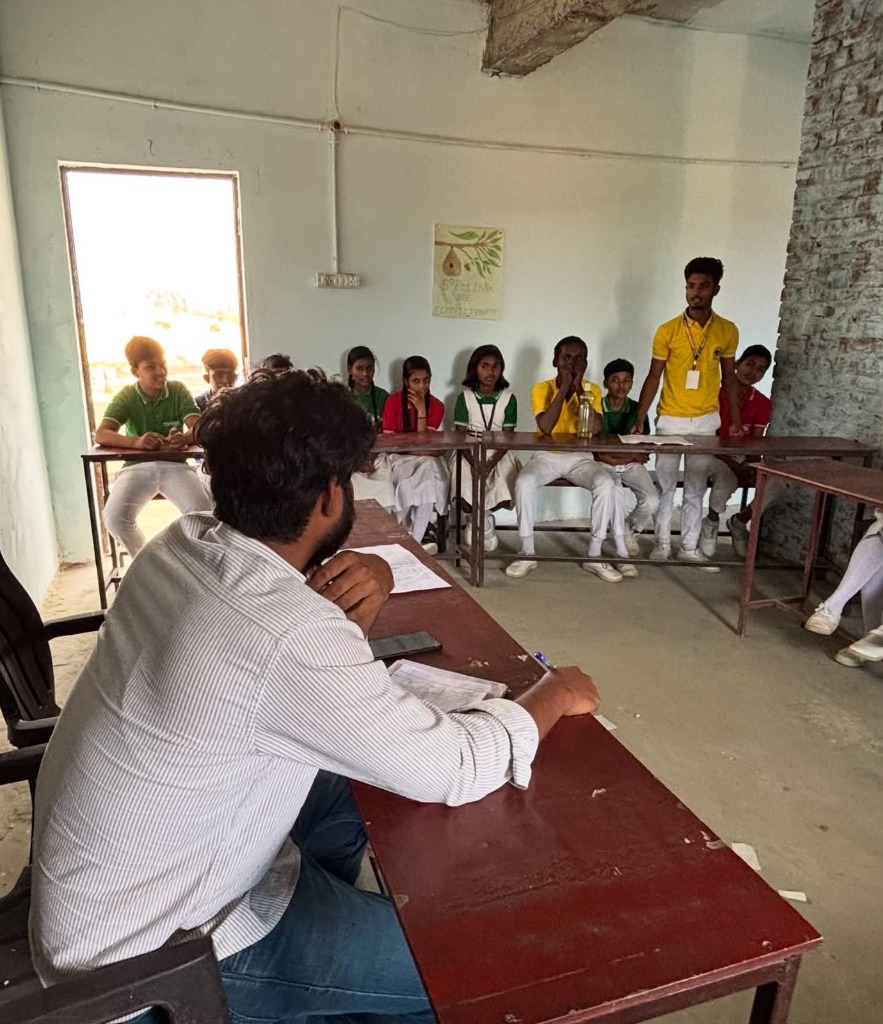 Classroom quiz debate event with uniform groups