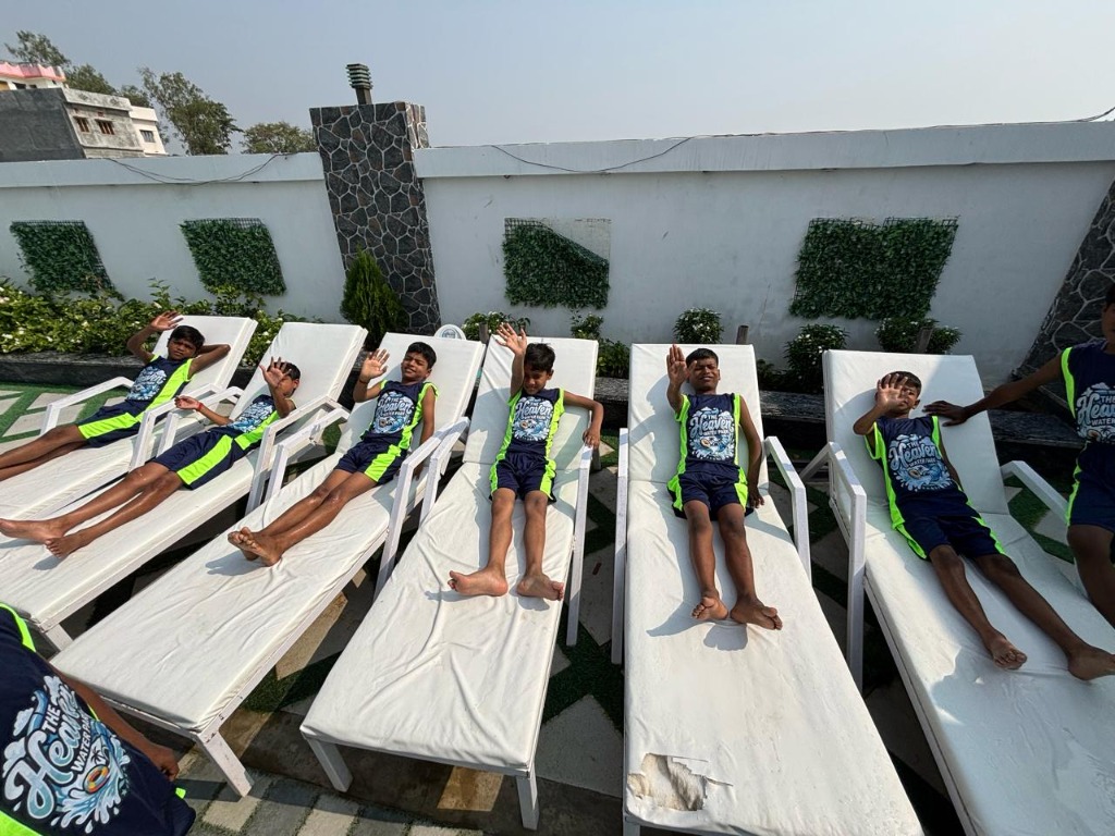Water Park Boys Lounge
